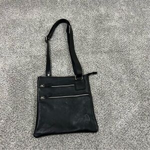 In Pell Black Genuine Leather Made In Italy Men’s Crossbody Bag Silver Hardware